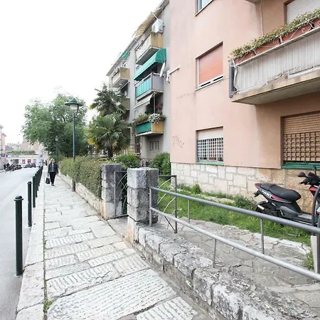Studio Town Apartment *