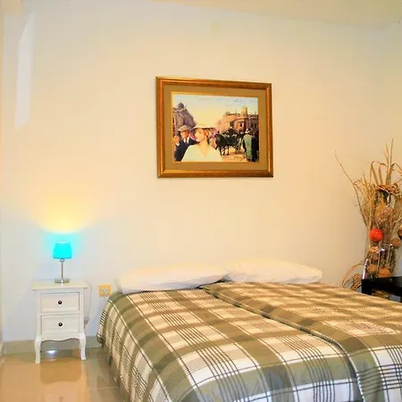 Studio Town Apartment